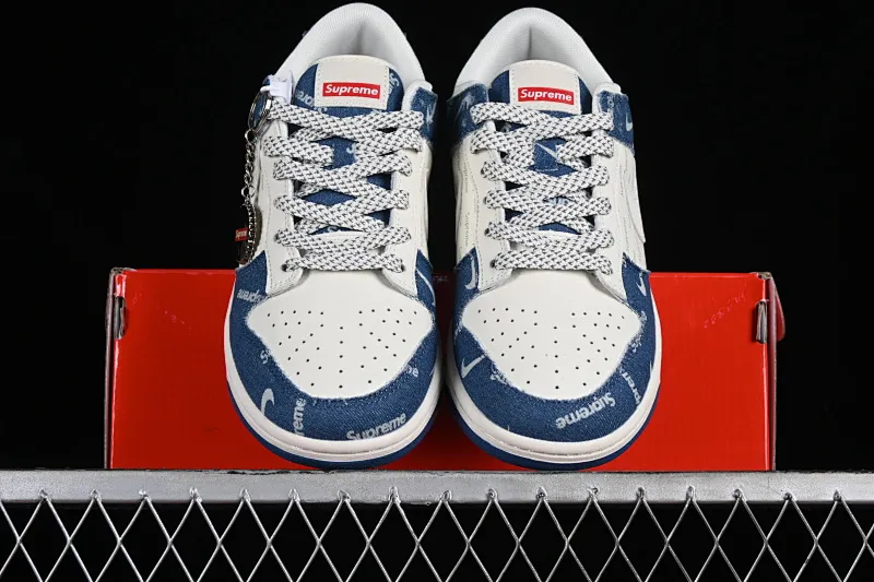 All categories Nk SB Dunk series Nk SB Dunk Low Low-top sneakers Nk Dunk Low Supreme-Barrage blue jeans Anniversary high-end customization Low-top casual sneakers FC1688-194